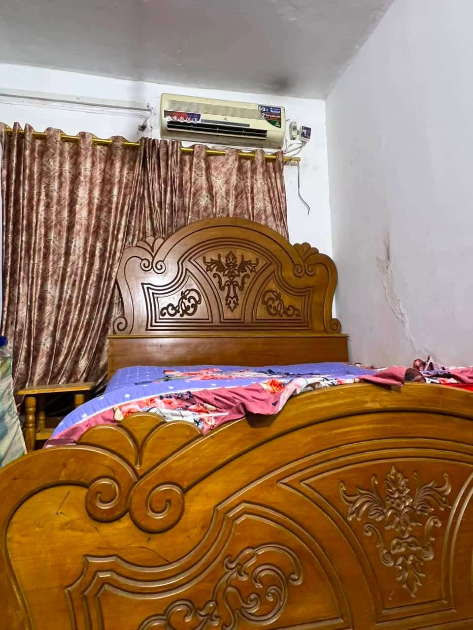 السلام عليكم غرفه نفرين وغرفه نفر للبيع استعمال قليل بسبب نقله بيت سبب البيع الاستفسار على هذا الرقم ***********
