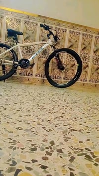 بايسكل تايلندي بريكات بنز نضيف باله واتساب077797830