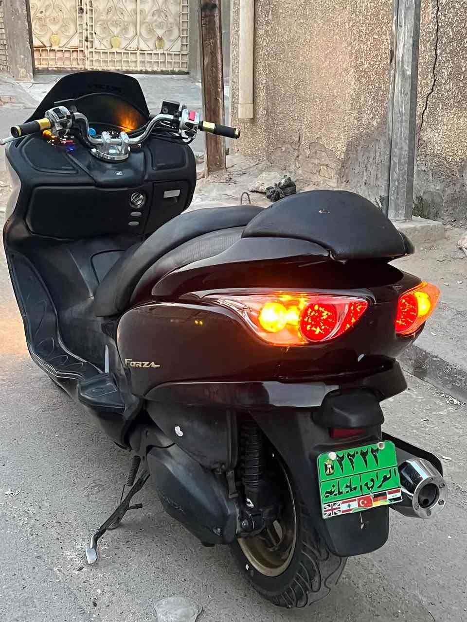 فورزه 0️⃣ 9️⃣ كرستال
جاهزه دراجه مكينه ناعمه
كهربائيات شغاله مكاني بغداد 
*********** السعر مليون وميه
