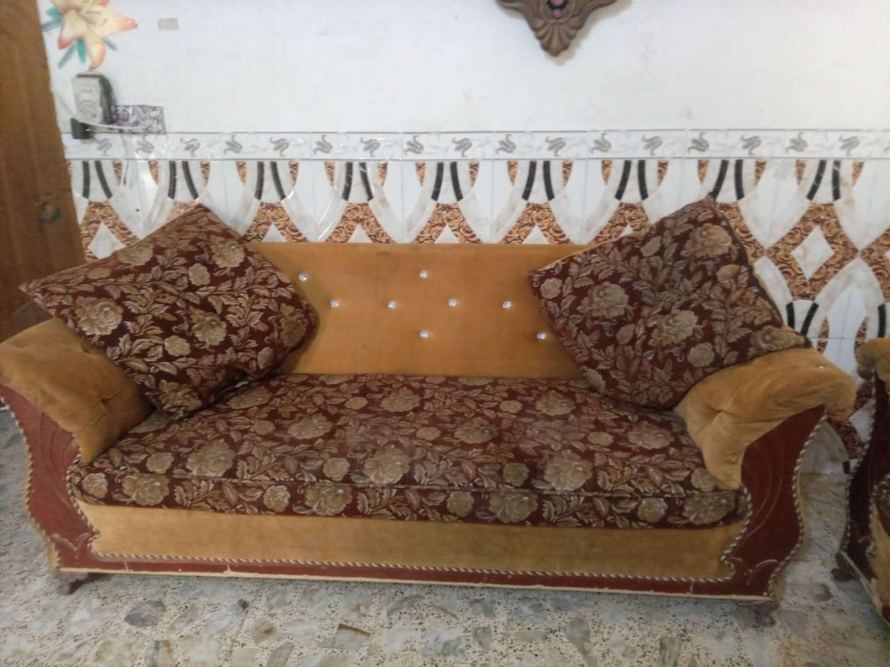 غسالة شبه جديدة • اوفن كبير • طباخ ايطالي