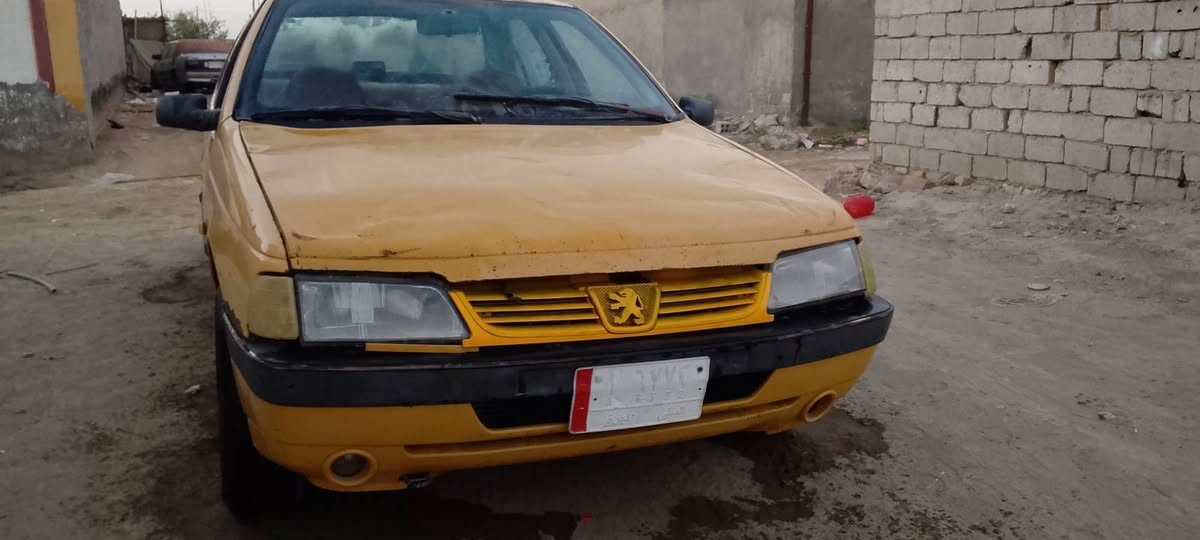 سلام عليكم بيجو روا للبيع مصفره هيه الغرامات مكينه كير مضيفات حداديه نضيفه تأثيرات انضاف مكاني ديوانيه قضاء الشاميه بيع10 اوامراوس حسب القناعه تحويل مباشر *********** السعر 10 ايش عندكم راوس نزل
