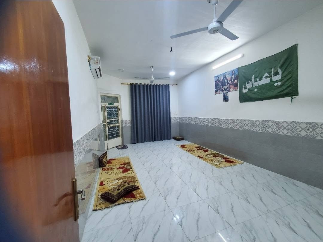 بيت للبيع طابو زراعي زراعي حي الجامعه مساحه 200م مشمول بالتطويب مرقم يحتوي على 2 غرف صالة مطبخ استقبال صحيات داخليه وخارج وكراج سياره مرتفع عن الشارع العنوان حي الجامعه نهاية شارع 20 للاستفسار اتصال ***********
