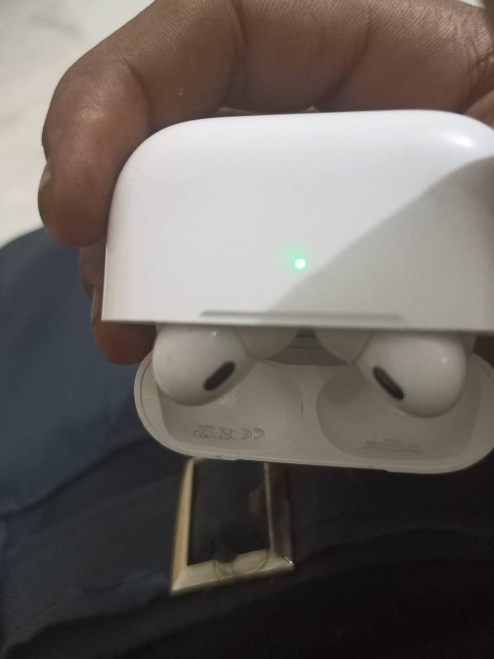 سلام عليكم عندي هاي يربود  اسم ايربود AirPods Pro #2) للبيع قيم وخذ شرط الضمان ول فحص شحن مده طويله عزل صوت برامج دمج تشتغل علا اي جهاز شحن تايبسي ربط سريع مكاني كربلا حي العامل منطقه سابعه واتساب ***********
