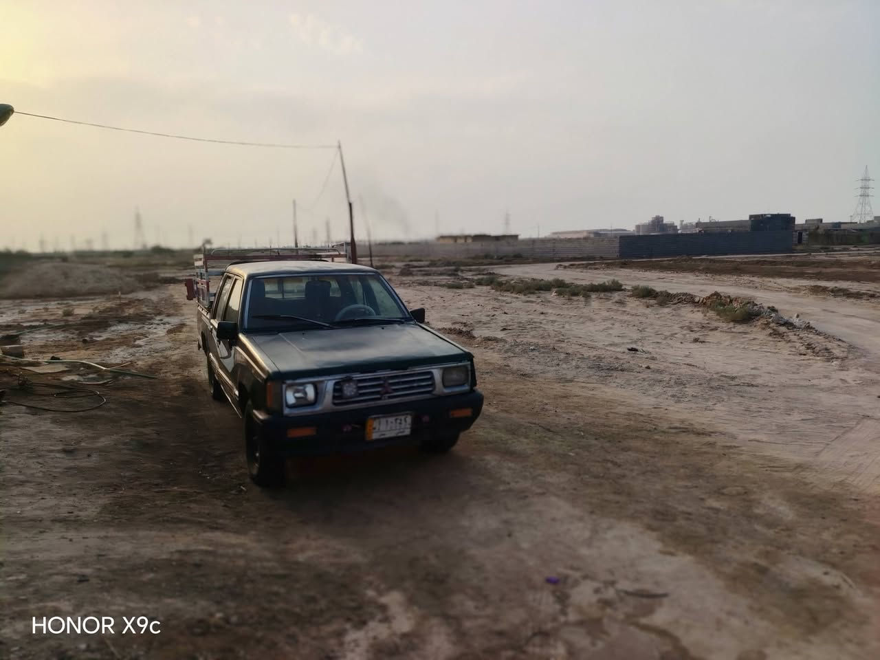 سلام عليكم لبيع سعر ٢٧ عنوان البصره معمل ورق 
***********
