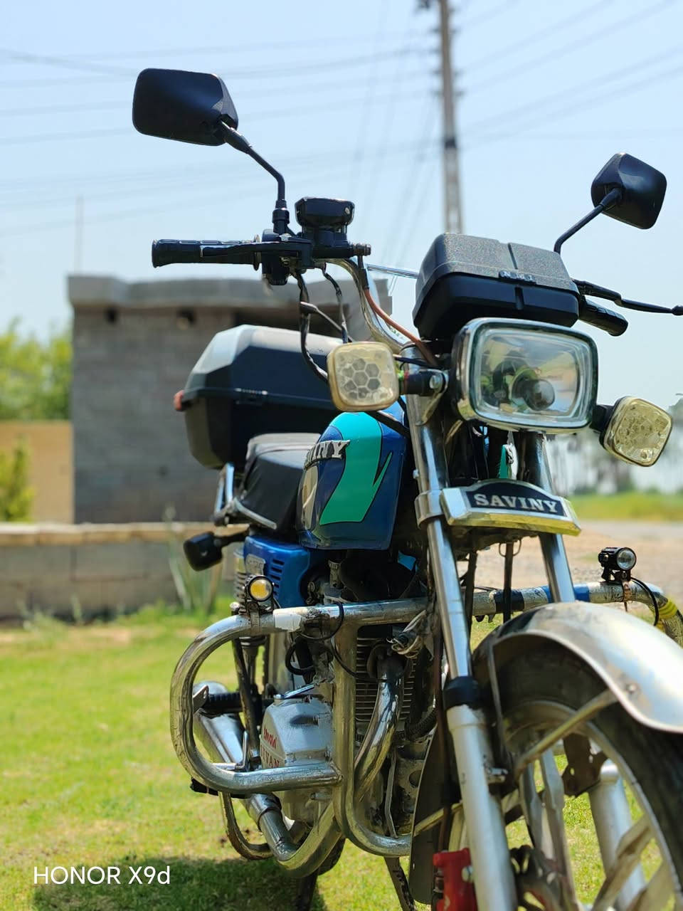 موطور سيفان محرك 150cc كهربائيات شغاله محرك عله وضعه بلادي ما مفتوح 2023 السعر 550وبي مجال ملاحضه مامتواجد خاص للأستفسار الاتصال على الرقم ***********
