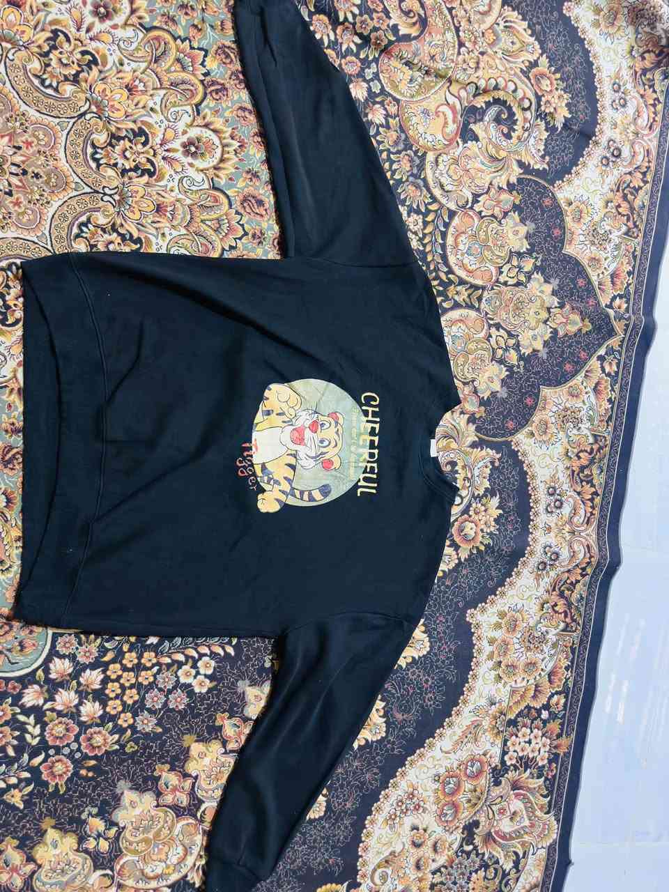 السلام وعليكم ملابس باله جديد مملبوس شرط نضافه داخل مبطن 6قطع ب25
