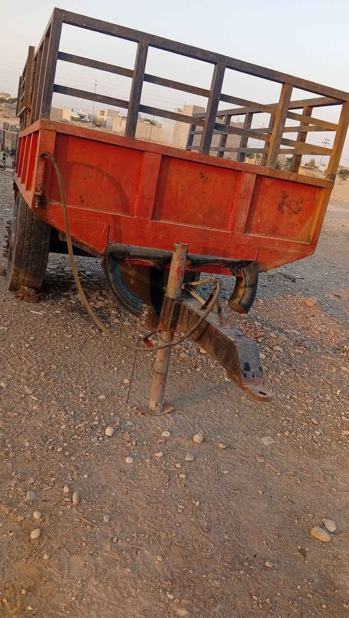 ئەم عارەبانە بۆفرۆشتن شوێن کەلار نرخ 15گڵاو مەعمەلە ***********
