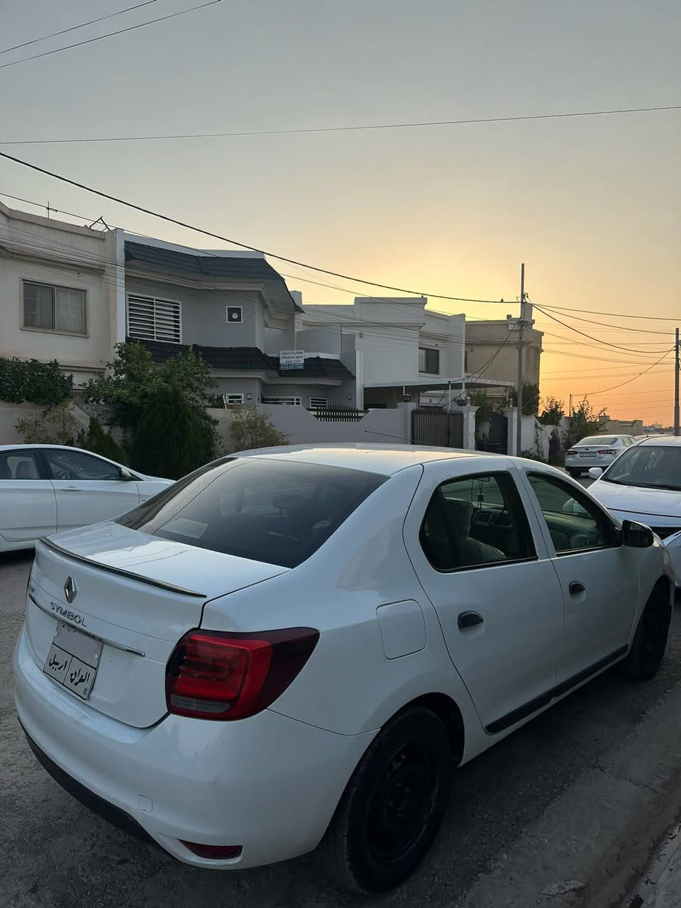 رينو سنمبل 2019
بيه قطعه وحده جاملغ طرف السايق بدون دواخل 
كير محرك كله بشرط 
ماشي 165k
للستفسار 
واتساب *********** أربيل, العراق
