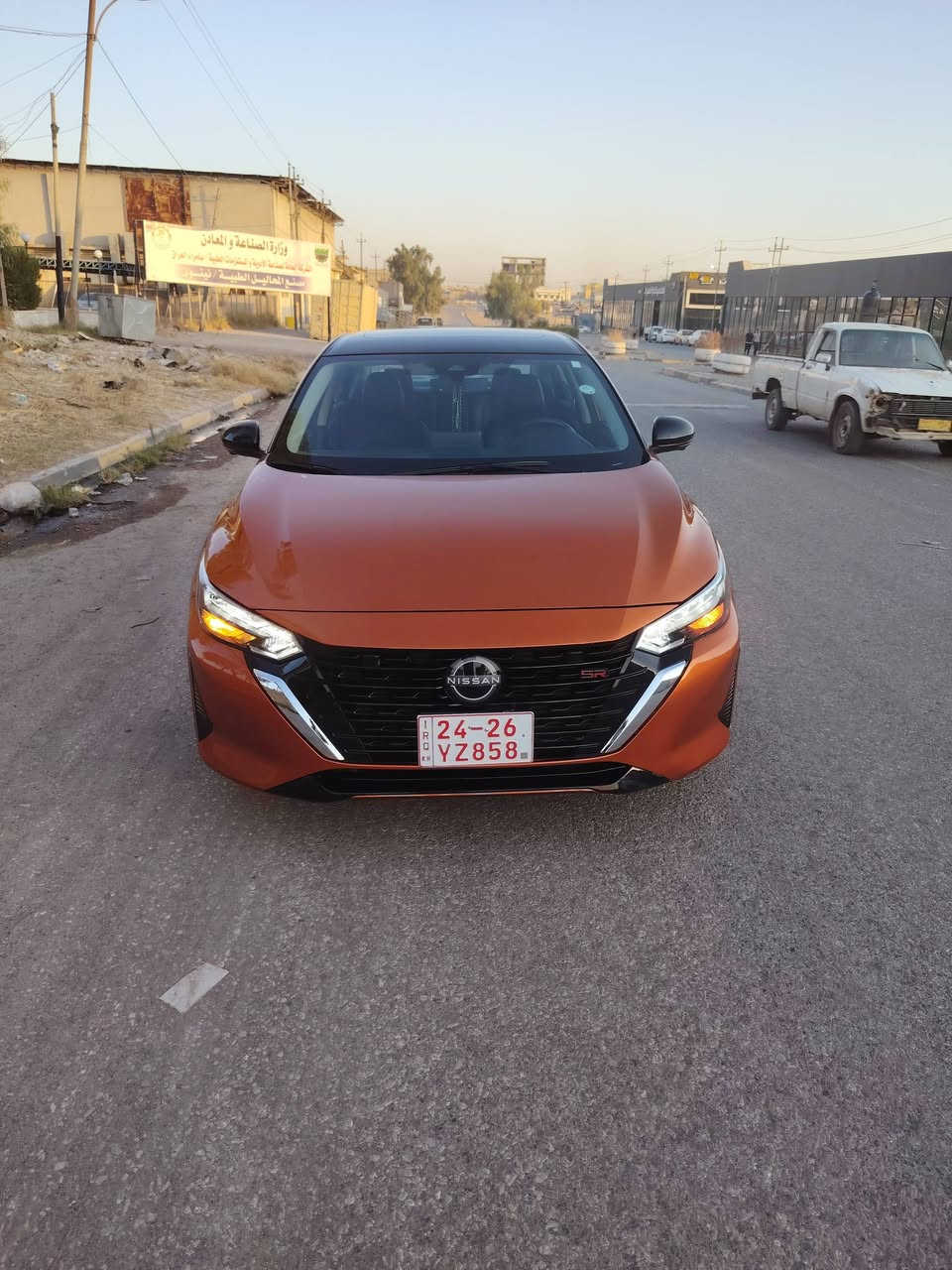 سنترا 2024 SR فول سقف أسود فتحه كشنات جلد 5 كامرات نضام سماعات BOS ضرر قبق صندوق سياره كاتي مخرجه أربيل سعر 158 وبيها مجال للتواصل ***********
