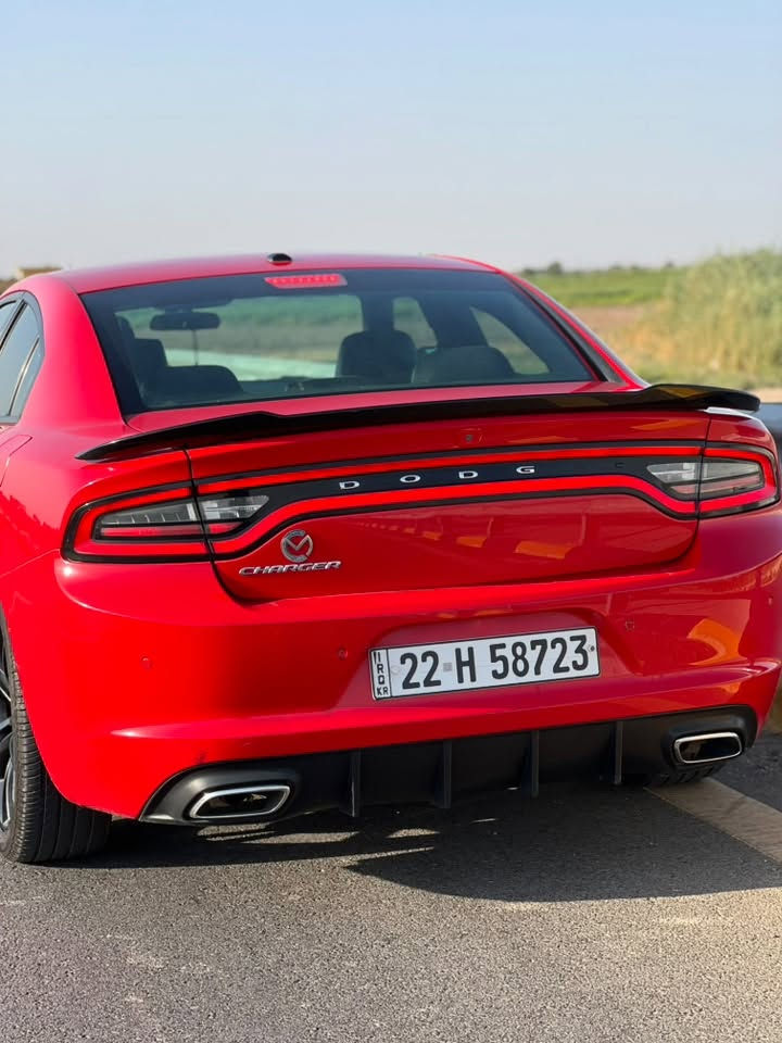 CHARGER SXT  .
جارجر SXT  للبيع  
السياره عليها ادامه كامله بل شركه 
تخم تاير جديد صدر جديد 
باتري جديد 
الرقم اربيل بسمي  
الموديل : 2019 . (خليجي) . 
وكاله #مهند كارز  
السياره كفاله عامه فقط تبديل بيان ٢ اصلي وكاله + صبغ قليل بل جاملغ الخلفي
الون : أحمر طماطي
المحرك : V6.  3.6L . 
السعر :  خاص
المواصفات :
* شاشه كبيرة مع نظام ملاحة GPS .
* الشاشة مع اوپشنات SRT . 
* سستم صوت الپاين مع سماعات پريميوم .
* ويل قياس 20 انج . 
*اكزوز سرعه بلادي
* مقاعد جلد رياضية . 
* مقعد السائق كهربائي . 
* حساسات خلفية . 
* تشغيل عن بعد . 
* محدد سرعة . 
* تلفون بلوتوث . 
* كاميرا خلفية .
* مرايا متحسسة للاضاءة العالية .
* دخول ذكي (بصمة) .
*ماشيه 80 الف

***********/ واسط
