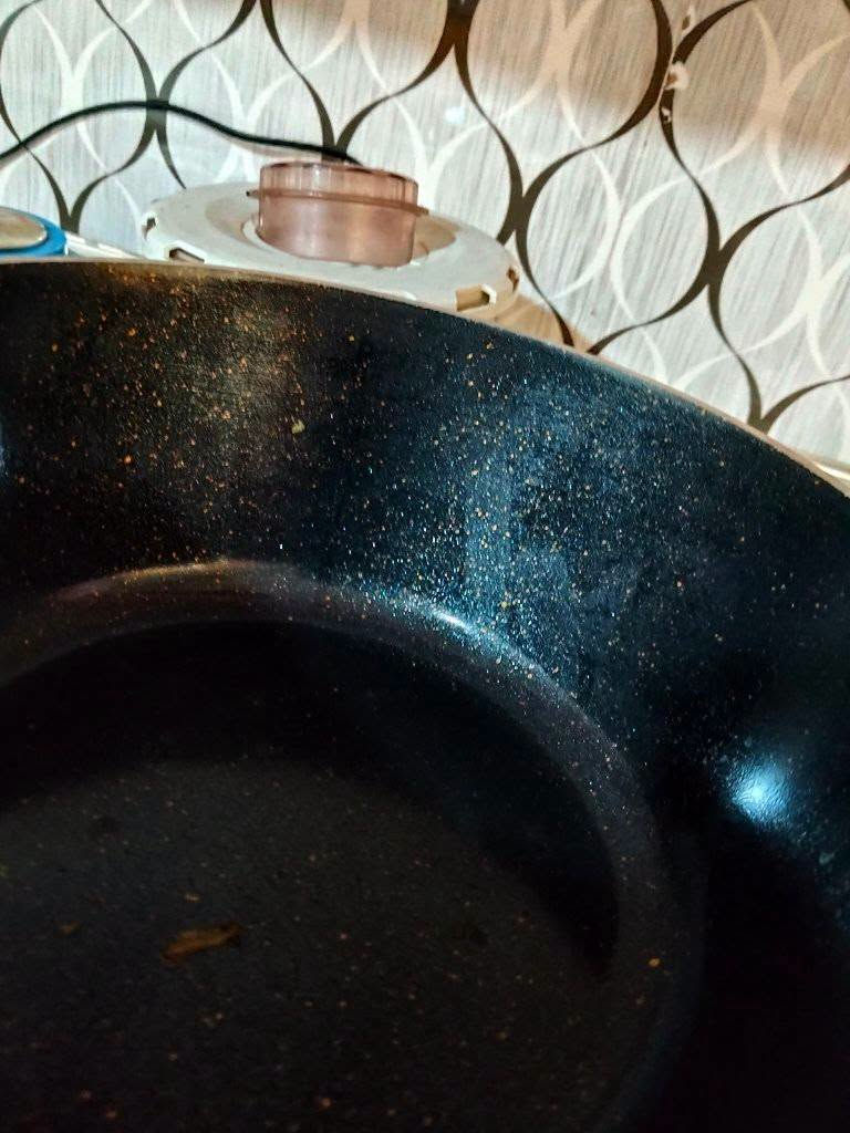 بيع مستعجل سيت جدورة زيتي اصلي سعر 50 الف موصل ايسر يوجد توصيل ***********

