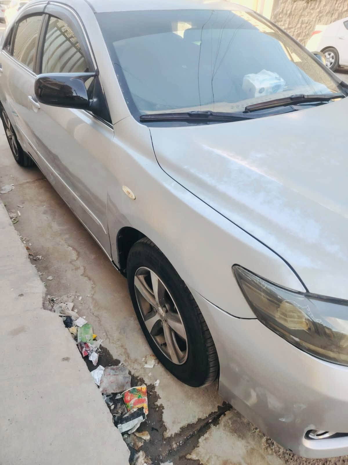 شادها جديده ومنظومة التبريد كلها جديده
شواصي و تكم مكفولات اي ضربه مابيها
بيها منظومة غاز 
مصبوغة السياره للجماليه 
 ***********السعر 85وبيهه مجال
