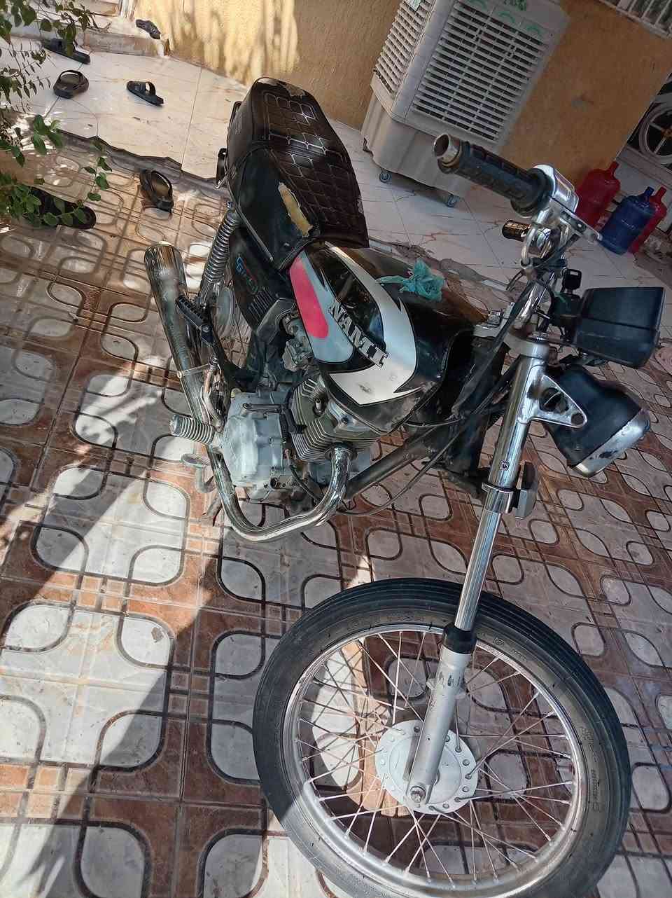 كلك للبيع قبل يومين مبدل بيه بوش وبستم ولفات السعر ٢٥٠ وبيهة مجال ***********

