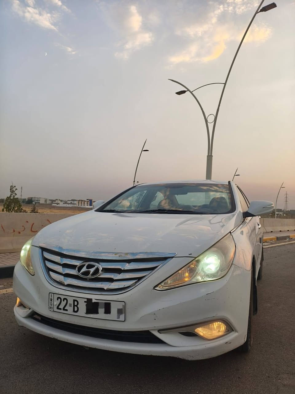 سوناتا : موديل 13 خليجي(شكل ال14)
المواصفات:
محرك 2400
كشن سايق كهرباء
تبريد 2 قطه
تخم تايرات جديد
حدادية امامي خلفي كاملة جديده
شاشة + كاميرا خلفية
رادار خلفي
مري شفط
شفتات تحكم ستيرن
اشاير بالمري
ضربتها قطعه واحده مصبوغه موضحه بالصورة
السعر خاص. 
للتواصل على الواتس اب : ***********
