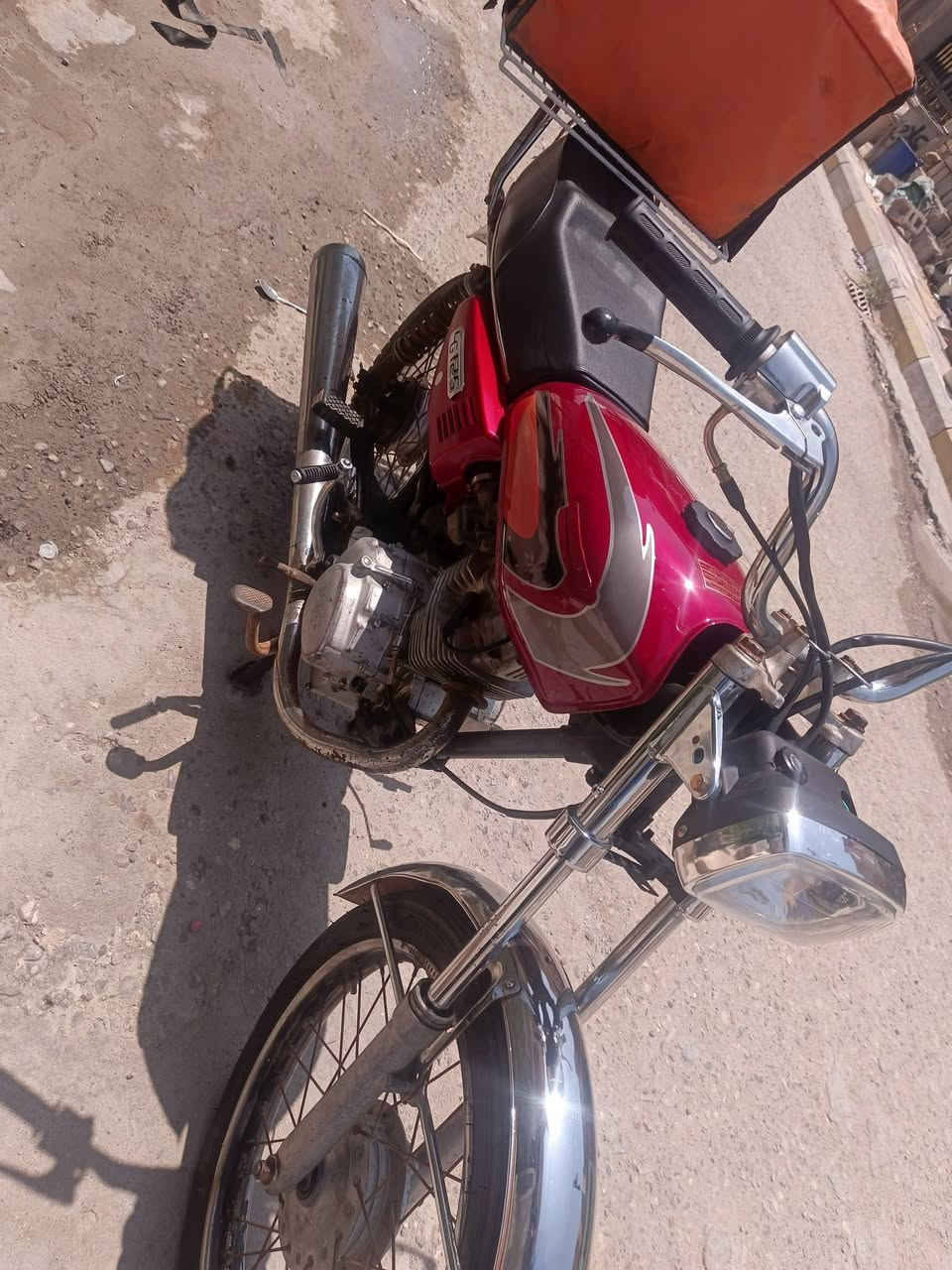 دراجه كلك اربعه گير
شاصي :2018
مكينه : مفتوحة مره وحده فقط بستم ولفات 
غراضها كله جديد 
🔽
حجي غراض جديد   
من 
تانكي 
كشن 
يدات 
بدالات 
دبلات امامي 
ويل خلفي 
لايت
اذانات 
زنجيل 
ضفيرة
عقل 
كتف شحن 
كويل 
بلك 
راس ابلك 
صينيه
ربلات
اسداات 
ميزانيات 
كاك بانزين 
شوته 
جاملغ خلفي 
واير بانزين - واير اكلج 
كلجات جديد
عنواني :ناصرية 
رقمي : ***********=واتساب فقط 
سعر : ٤٥٠ وبيها مجال

