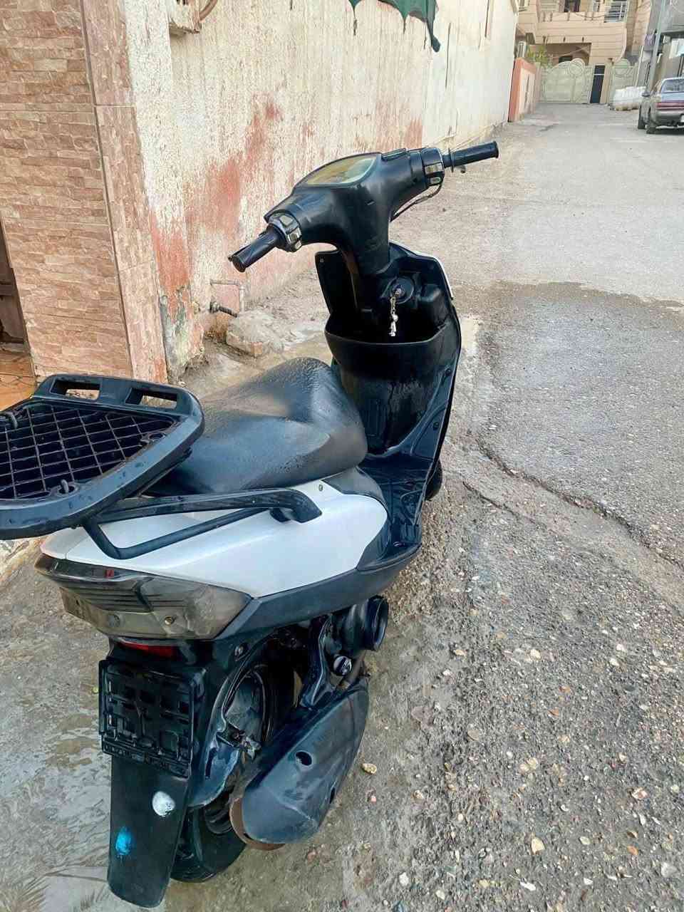 ماكس عدله نظيفه تايرات كلجات قايش دبلات باتري كله جديد 
محرك من التبديله للتبديله قطره مينقص كهربائيات بلاد 500الف
***********
