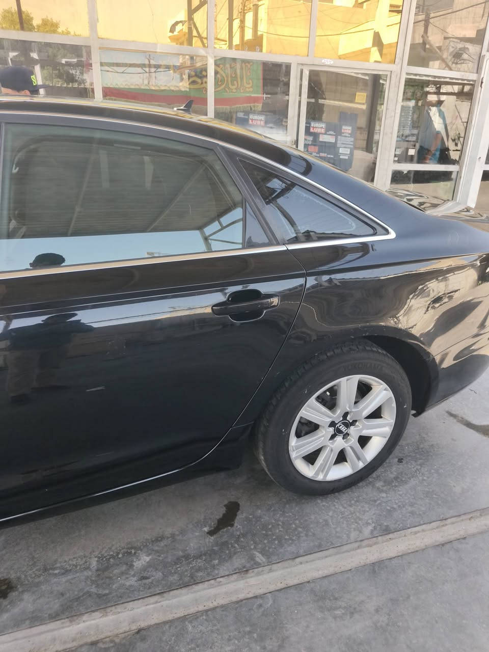 اودي  A6
مديل ٢٠١٢
رقم سليمانية 
سيارة فول مواصفات 
تبريد ٤ قطع 
بردات كهرباء 
صدر قبل أسبوع مسوي 
في تبم جديد 
باتري جديد 
بلكات ونوزلات ومجاول جديد حته القوايش
سيارة احلة من الصور 
حادث جاملغ جهة السايق 
عنوان بغداد 
سعر ٩٥ وبيها مجال 
رقم الهاتف ***********
