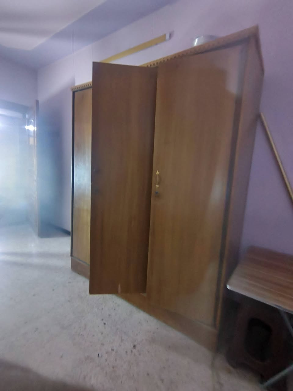 سلام عليكم
كنتور للبيع بيعه مستعجله قيم واخذ اعلئ سعر تعال اخذه 
***********
