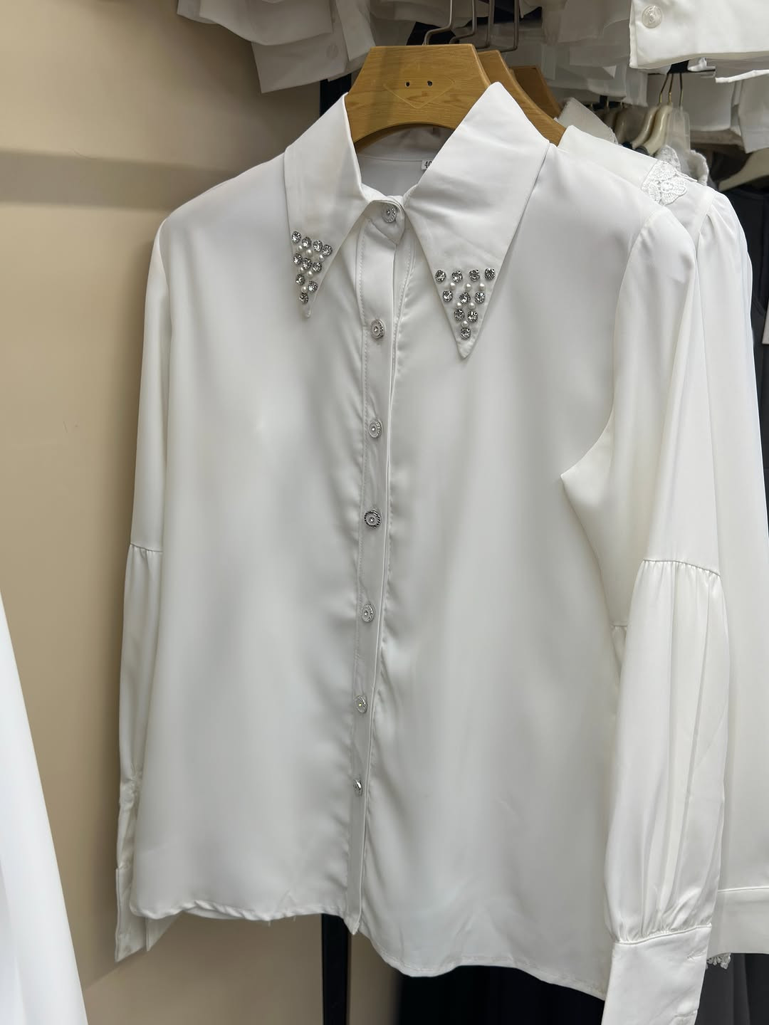 ✅نزاكه قمصان مدرسي ❤️😍👗
✅متوفر المقاسات 38-40-42-44-46
✅عنوان كوت شارع الهوره مقابيل نشاط مدرسي
✅للحجز أو الاستفسار عبر دايركت 
✅واتساب ***********#العنوان_كوت_شارع #العراق🇮🇶 #ملابس #توصيل_كوت #اكسبلورexplore
