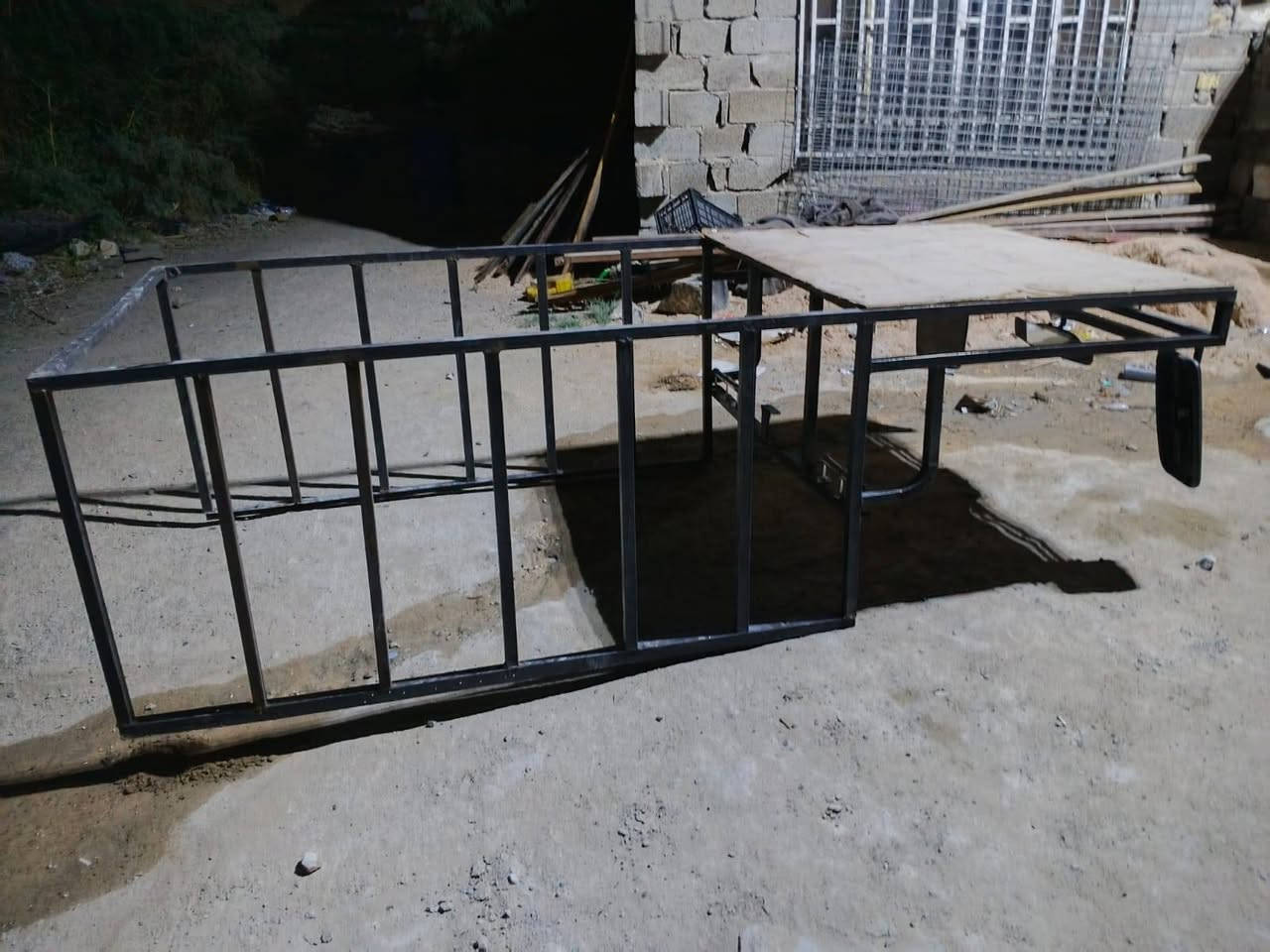 سلام عليكم محجر تفصال مال جمره كامل هوه ومراياته جديد البيع ***********
