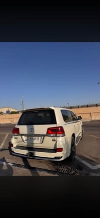 لاندكروز GXR • ٢٠٢١ • رقم بغداد