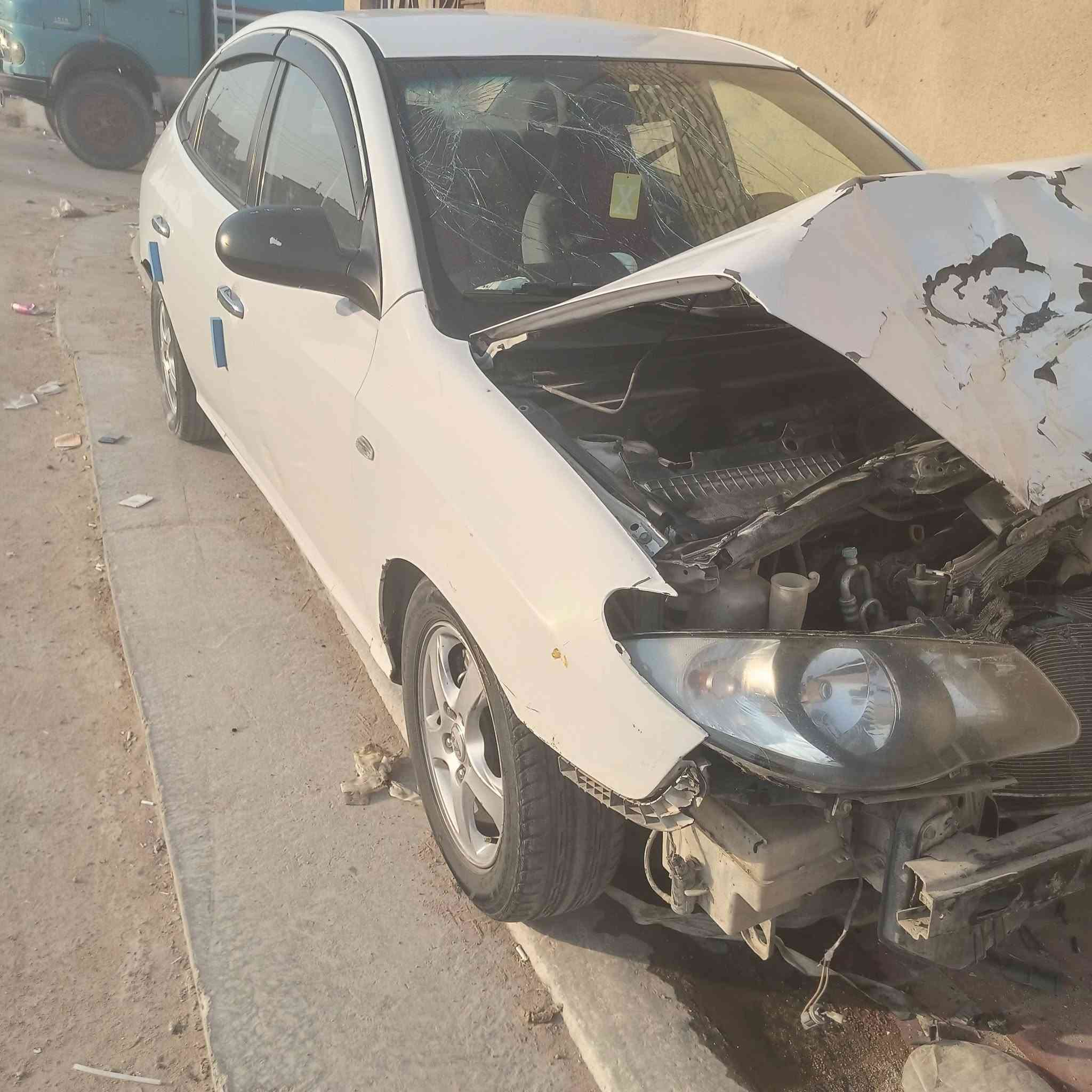 سلام عليكم لانترا صابونه ادوات ابيع هل موجود عله حادثه قفله 18 ورقه باقي تفاصيل اتصل عله رقم وبيك خير وتددل ***********

