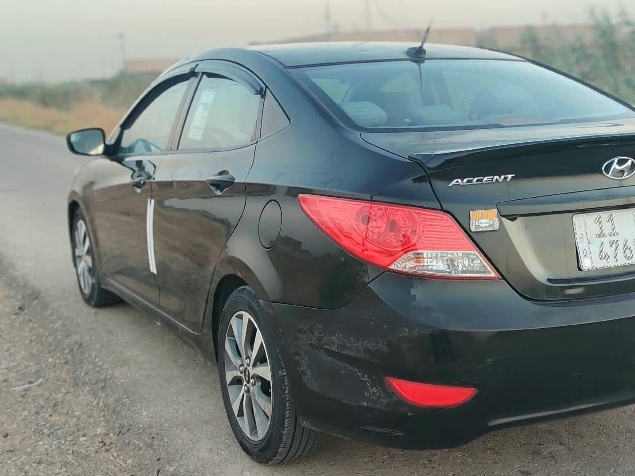السلام عليكم 

 سيارة ماشية 60ml 

أكسنت 2014 أسود

رقم بغداد انكليزي هزة جديدة 

وارد امريكي حادثها بل سونر

مكينة 1.6 GDI 

تبريد خير من الله

تخم تاير ، تخم بلكات ، وباتري جديد.

السيارة ب أسمي وشرط التحويل.

السعر 74 وبيهة مجال 

للأستفسار. 

واتساب..  ***********
