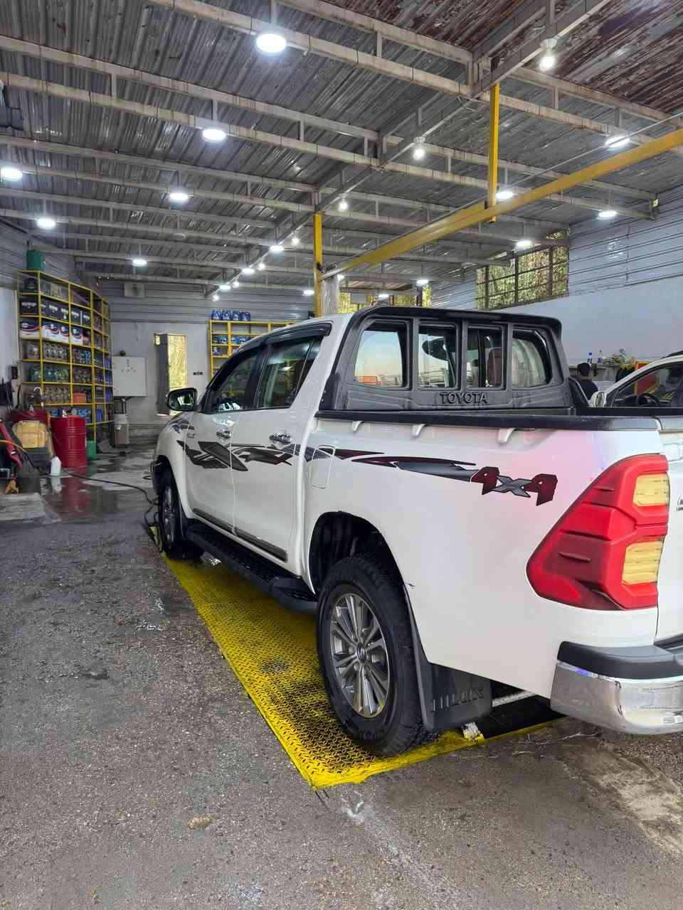 هايلوكس سعودي • GLX 4x4 • ماشي 79 الف