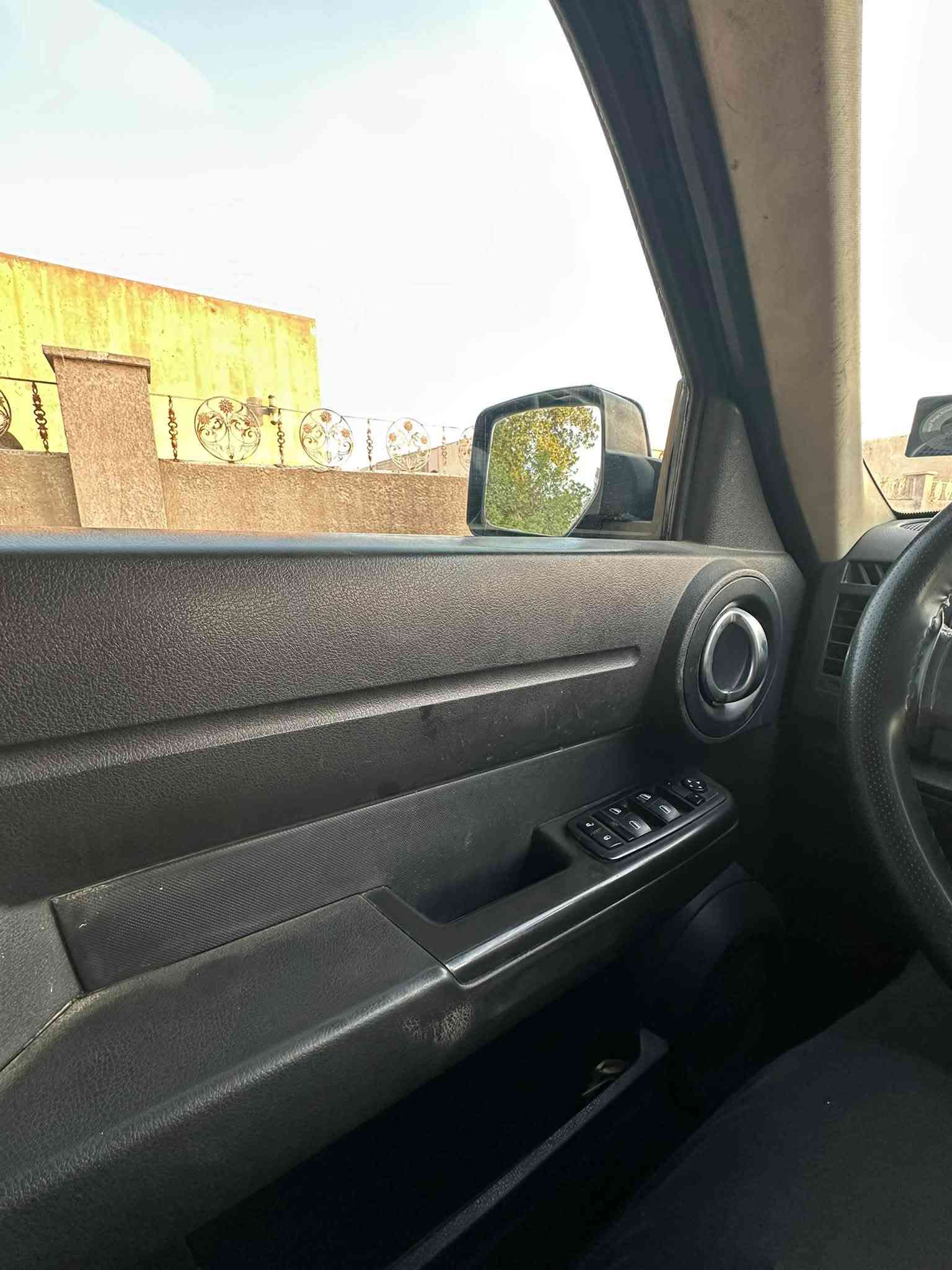 دوج  نيترو ٢٠٠٨
كير محرك كارتون شلعه ومعدل شرط رقم بغداد يرادله ترتيب للحداديه فقط 
تبريد ثلج 
بيه حزام صبغ وارد امريكي ضربته جاملغ خلفي
مكاني ديوانيه السعر ٥٩ وبيه مجال حك الجيه 

***********
