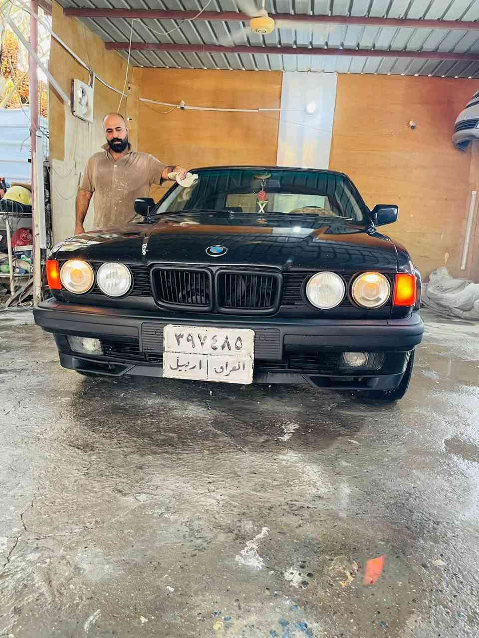 السلام عليكم BMW 1993 السيارة جاهزه ومكفوله مكينه گير مال حاويه شادهن جدد صبغة جديده تبريد ثلج مداور ثاني يوم السياره مابيها اي نقص كهربائيات كلهن شغالات مكاني بلحله بيع مستعجل 55 وبيها مجال للتواصل واتساب او اتصال ***********
