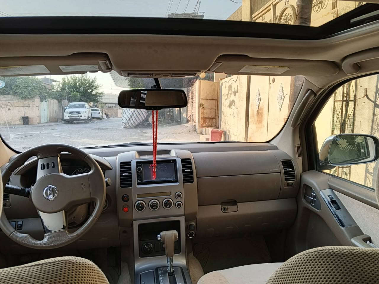 نیسان پاس فاندەر مۆدیل ٢٠٠٦  ١٧٠هەزار ڕۆشتوە بێ بۆیاغ بێ ساڕد  گێر و مەکینەی نەکراوەتەوە قەپات مواسەفات شەریکەی نیڤا بەسفری هاتوە چوارتایەی لۆک سەنەوی و رەقەمی تازەیە تاوەکو ٢٠٣٠ 
سعر٩٢$ معامەلە
***********
شوێن پیرەمەگرون السليمانية, العراق
