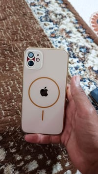آيفون ١١ • ذاكرة ٦٤ • بطارية ٧٧%