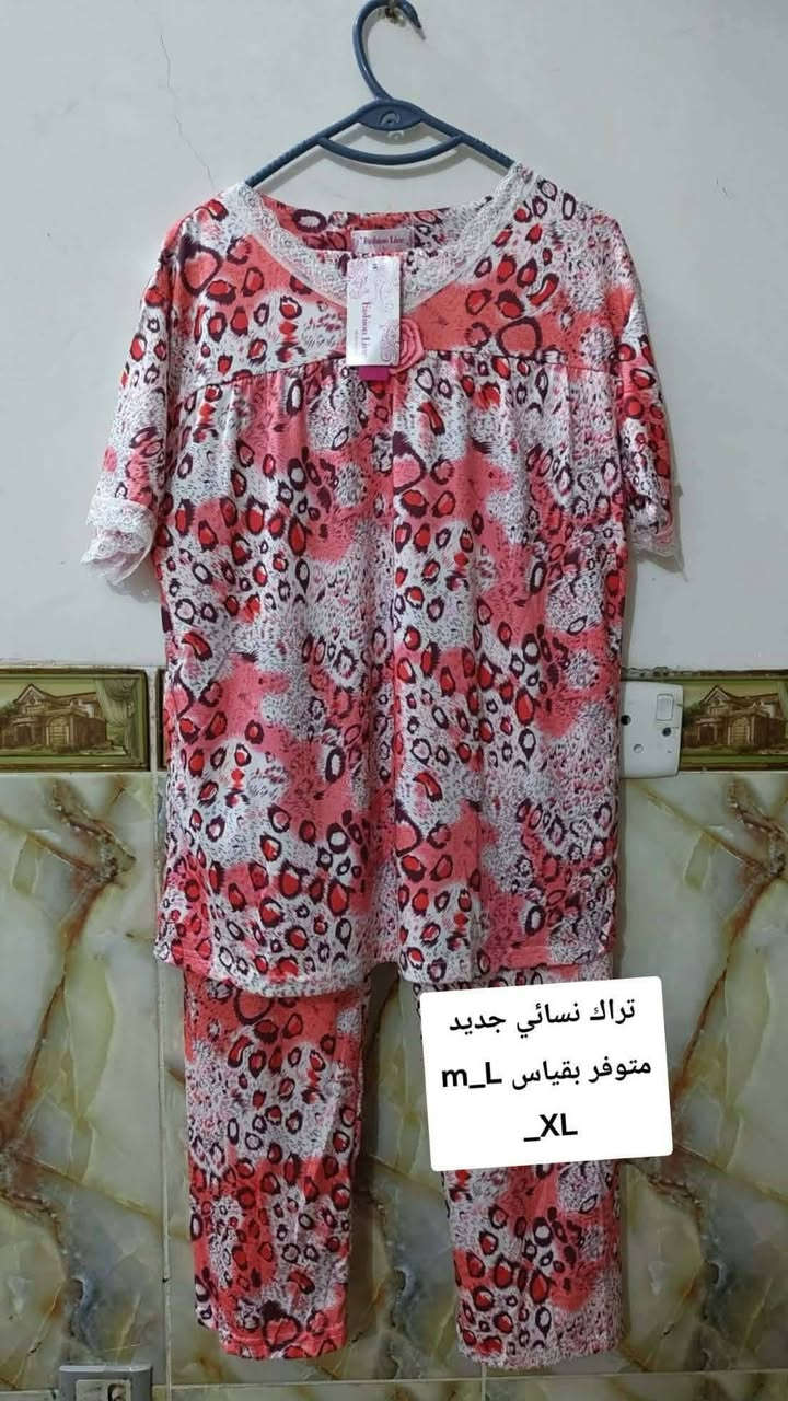 تراكات نسائية • مقاسات L/M XL • توصيل مجاني