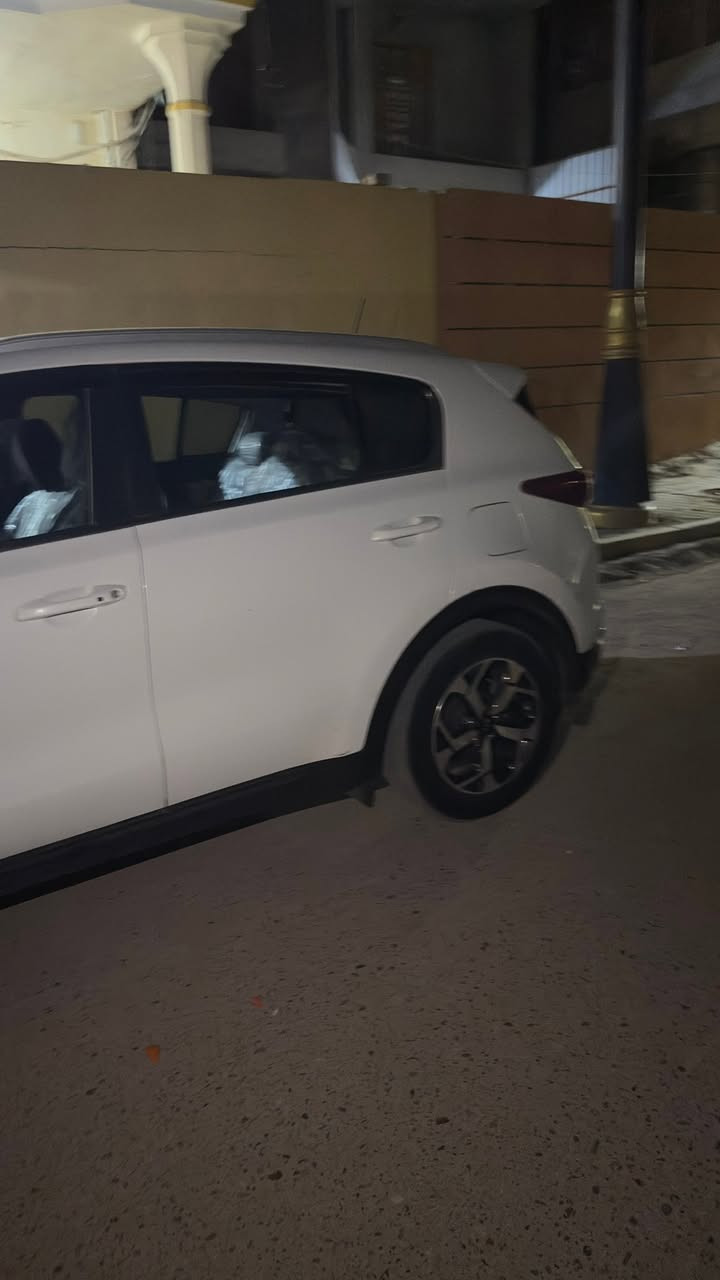 للبيع ومستعجل واكيد تحويل موباشر اسياره بسمي وكيرومحرك الصلاه على النبي
والباقي تجي اشوف ابعينك مكاني صلاح الدين بيجي 
التوصل 
***********
