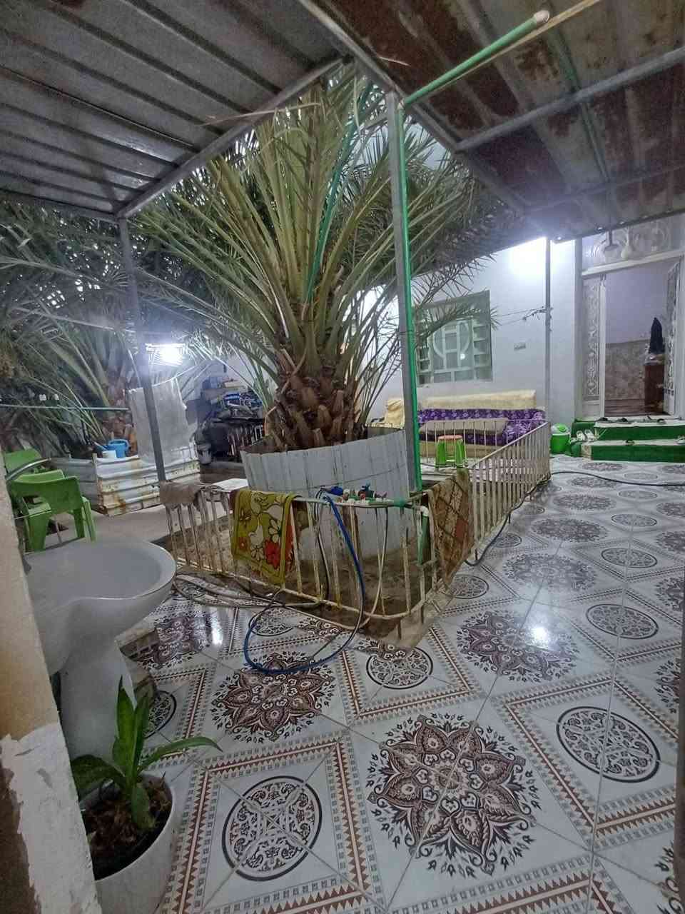 🏡 دار حديثة للبيع – أبي الخصيب / السبيليات
📐 المساحة: 350 متر
🏠 الطابق الأول يحتوي على: • 4 غرف منام
• صالتين
• مطبخ
• ديوانية
• صحيات
• كراج
• حديقة
🏠 الطابق الثاني يحتوي على: • غرف
• صالة
• حمام
• مخزن
🌊 مميزات العقار: • يطل على نهر جاري
• طابو ملك صرف زراعي عراقي
• شارع مُبلّط
• جميع الخدمات متوفرة
• موقع مميز وهادئ
📍 العنوان: البصرة – أبي الخصيب – السبيليات، قريب على الشارع العام الداخلي السايدين.
💰 السعر مناسب
📞 للاستفسار: *********** البصرة, العراق
