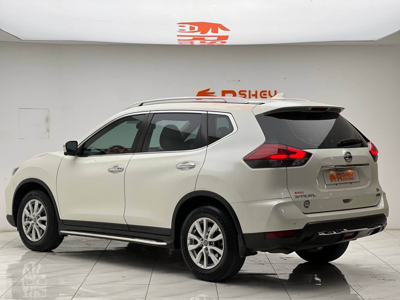 Nissan X trail 2021
نيسان اكس تريل ٢٠٢١
مواصفات :
دبل اکسل 
٥ کامیرات
بصمە تشغیل
کشنات جلد 
ثلاث صفوف مقاعد

مكينة ٤سلندر حجم ٢.٥لتر
ماشية 136,000كم
السيارة بدون صبغ و كلش نظيفة
الرقم و السنوية جديدة
رقم دهوک الدولي
مكفولة من كير و محرك وكهربائيات

ب سعر (185$) ورقة و بيها مجال 

مكان السيارة

دهوك -معرض ارشف R-Shev
رقم51 من معارض التيرمينال 

***********
*********** دهوك, العراق
