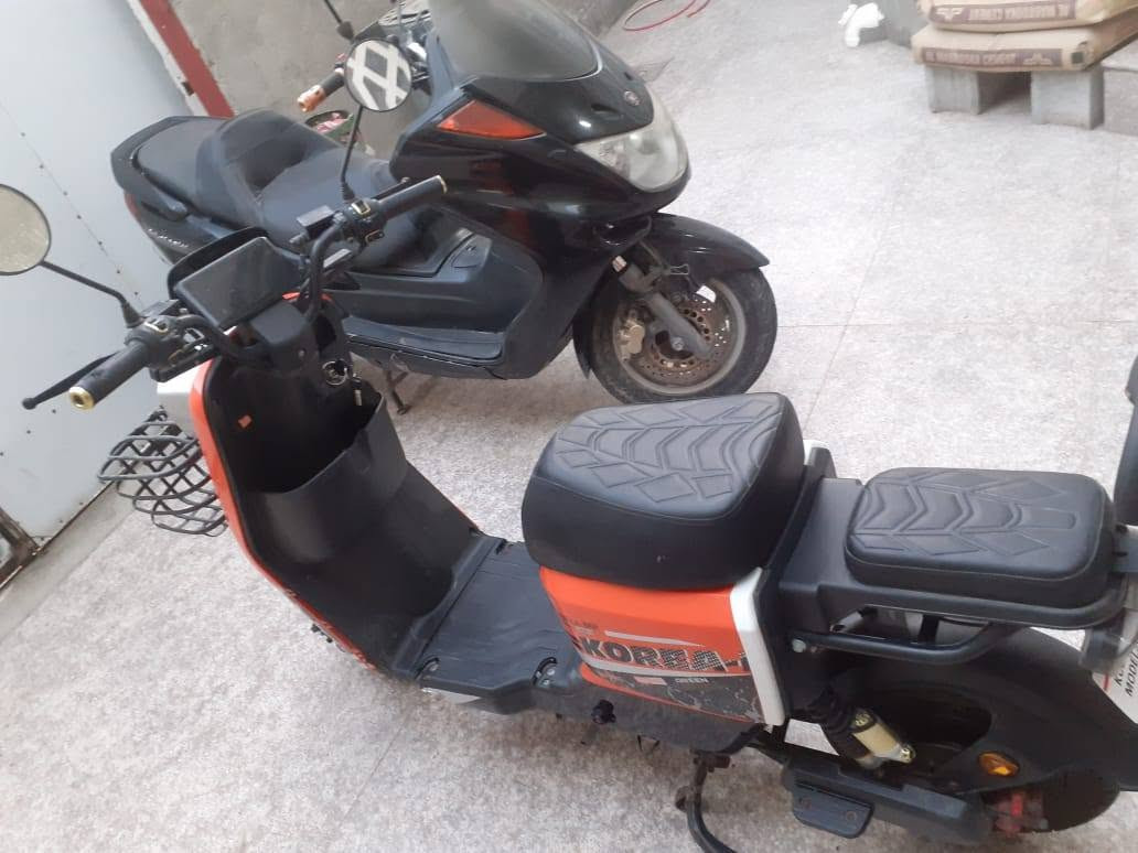 🛵 دراجة شحن كهربائية للبيع
🔋 بدون بطاريات
⚡ الموتور والكهربائيات شغالة
🛞 الهيكل والبدن بحالة جيدة
🧺 بيها سلة خلفية
📍 البصرة
💰 السعر: 220 ألف قابل للتفاوض بالمعقول
عنوان حيانيه أول لاين على مستطيل رقمي ***********
