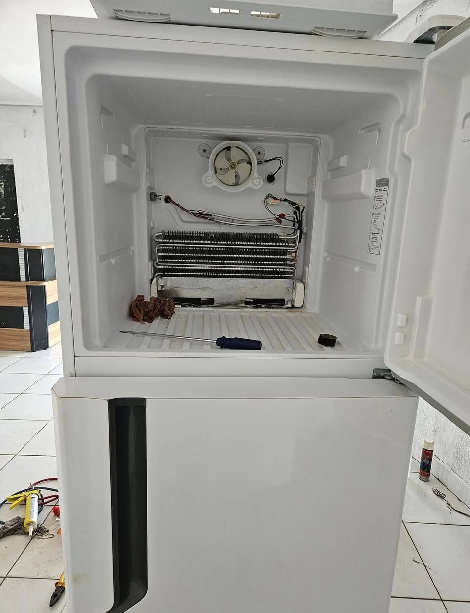 🔧 تصليح وصيانة الأجهزة المنزلية 🔧
❄️ تصليح الثلاجات والمجمدات
🧊 تصليح البرادات والفريزرات
🧺 تصليح الغسالات الأوتوماتيك والعادية
⚡ فحص الأعطال وتبديل القطع التالفة
✅ شغل مضمون وأسعار مناسبة
📞 للحجز والاستفسار:
***********
