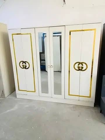 غرفه تركيه 🇹🇷مستخدم  
عدد القطع 5
السعر 450قفل 
نقل وشد 🪛داخل بغداد مجاني 
باقي المحافظات كروه
***********
