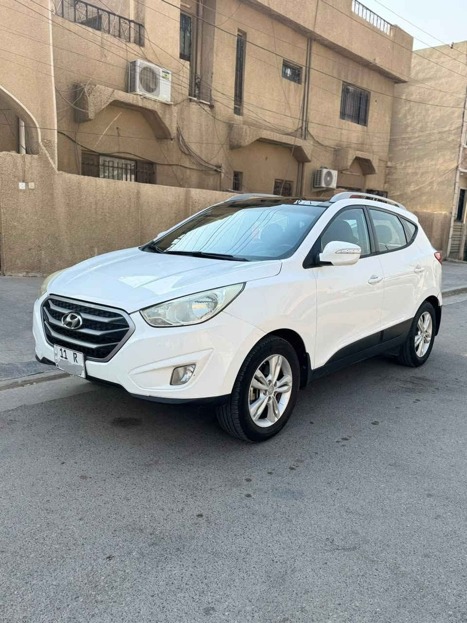 السلام عليكم توسان 2014 كير مكينه حداديه تخم تاير تبريد ثلج   بانوراما بيها صبغ الدور الخلفي فقط وشويه  بل باب ماشيه 140 حقيقي للاتصال  ***********
