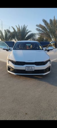 البيع كيا فايف2024مكفوله  عام ماشي20الف رقم مبايل07840244999