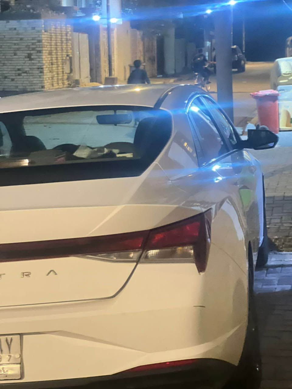 السلام عليكم 
النتره مديل 23 خليجي محركه 1600  رقم بغداد اقساط تسديد ماستر بعد سنه وتنتهي اقساطها وصير حره وكالة عامه باسم المشتري 
اضرار السياره 
جاملق خلفي بي بارد وباب الخلفي بي بارد 
السعر 133 وبي مجال 
مكاني بصرة منطقة صبخة العرب رقمي 
*********** Singapore
