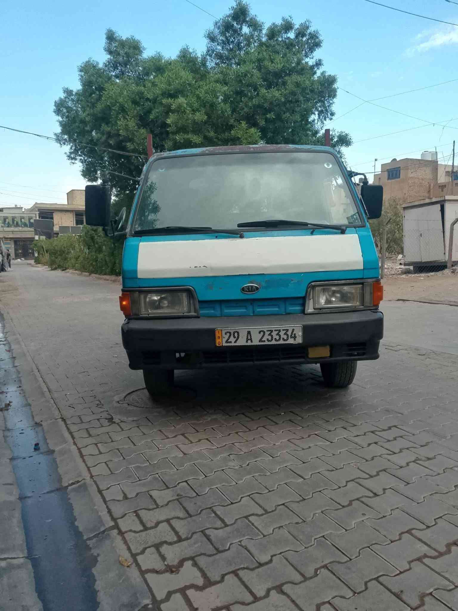 السلام عليكم سياره للبيع كيه بنكو موديل 1994
موواصفات السيارة سيارة مكفوله من صبغ من شاطي مكفولة سيارة حداديه مكنيه اي صبغ مابي كلها شغال نظافه فول 
السنويه 30
السعر 45ورقه 
مكاني بغداد الجديدة شارع المسبح الاتصال على رصيد فقط/***********

