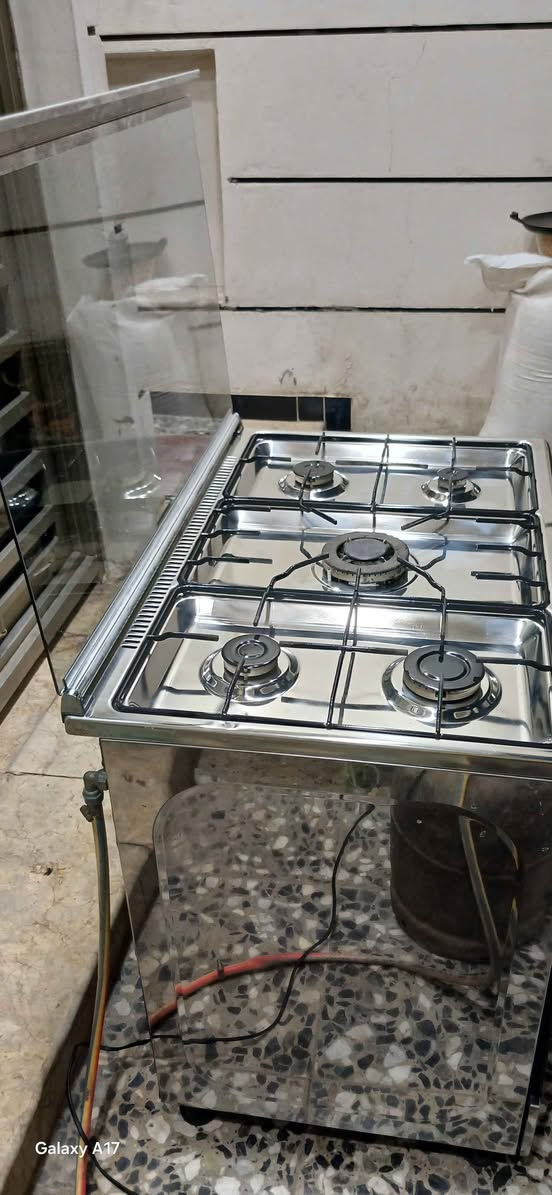 طباخ مصري نضيف كهربائياته تشتغل  ١٦٥ مكان حي الجهاد واتساب *********** بغداد, العراق

نص مكتوب في الصور:
- Galaxy A17