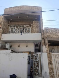 حي الجامعه • مشتمل طابقين • ٣ غرف