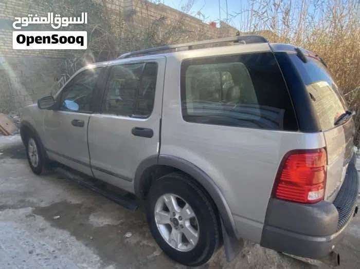 سلامٌ عليكم 
فورد اكسبلورر للبيع او مراوس حسب القناعة
السيارة لحد الآن مكلفتني ٧٤ ورقة
وعارضها ب٧٠ وبيها مجال بسيط
موديل ٢٠٠٤ سبعه راكب
مكينة وگير بطة ٣٠٠٠
تحويل مباشر السنويه منتهيه
رقم بصرة مشروع وطني
ومكاني بصرة - شط العرب
بحاجة إلى تبريد وترتيب بسيط للكهربائيات
للمراسلة واتس اب او الاتصال ***********
ما متواجد على الفيس بوك البصرة, العراق
