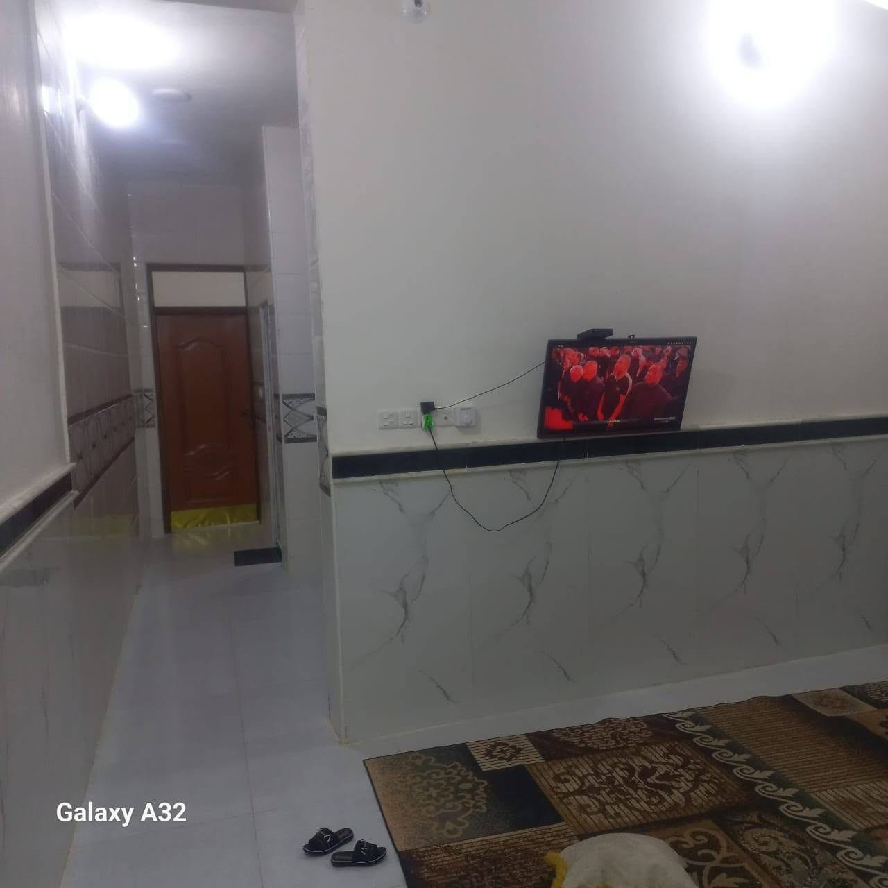 بيت للبيع في منطقة حي الثورة ١٠٠ متر طابقين بناء حديث مثل ما موضح بالصور بيت جاهز كلشي ما بية نقص مطلوب اسكان ٥٢ مليون وتسديدة الشهري ٣٥٠ الف

للأستفسار اكثر اتصل هنا او تواصل واتساب ولطفاً بس الشراي يراسل مو شراي وتحب تسأل لتراسل ***********
