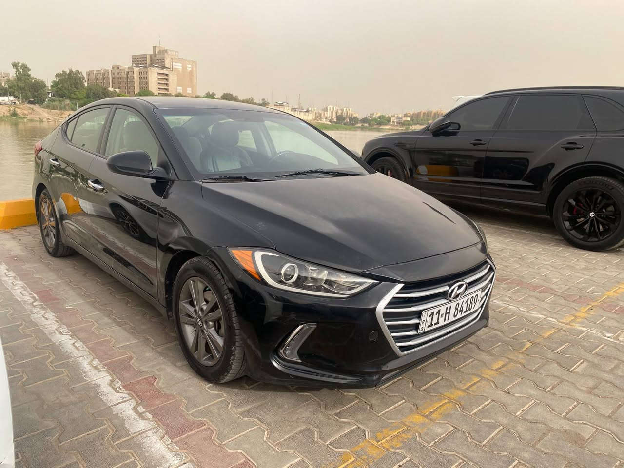 بيع سريع ومناسب السعر 95 وبيها مجال بسيط جدا

النترا 17 بغداد بسمي فول لمتد عدى الفتحه 

ضرر جاملغ وبنيد وبالعراق هلال خلفي وربع الباب الخلفي 

كير صدر محرك تبريد كله تمام بصمه وبصمت أبواب 

مكان الصويرة ***********
