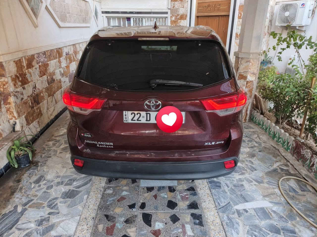 🚨 للبيع هايلندر 2019 XLE فورويل 4×4 🚨
🔹 وارد أمريكي 🇺🇸

🔹 ماشية 81 ألف ميل

🔹 حادثها جداً بسيط فقط طعجة ومصلحة نفسها 

🔹 السيارة ابيع بيها قطعة وحدة فقط والباقي كفالة 

🔹 بدون دواخل

🔹 بدون إيرباك

🔹 كير ومكينة كفالة

🔹 شواصي كفالة بشرط 

🔹 السيارة رقم أربيل وبسمي

🔹 مضللة 80% بالسنوية

🔹 الداخلية جديدة جداً جداً ونظيفة

🔥 فول مواصفات:

• فتحة سقف

• كشنات جلد

• كشنات سياحي VIP

• بردات خلفية 

•3 قطع تبريد مركزية 

• جنطة كهرباء شفط 

•مري قلاب 

•بصمة 

• وغيرها من المواصفات الإضافية

✅ سيارة نظيفة ومرتبة جداً

✅ جاهزة للاستخدام وما تحتاج تصرف ربع عليها

📍 السيارة موجودة  بغداد الكرخ 

💰 السعر: 248 يعني دفترين وثمانية واربعون ورقة  وبيها مجال بسيط ان شاءلله 

📞 للتواصل والاستفسار: ***********
