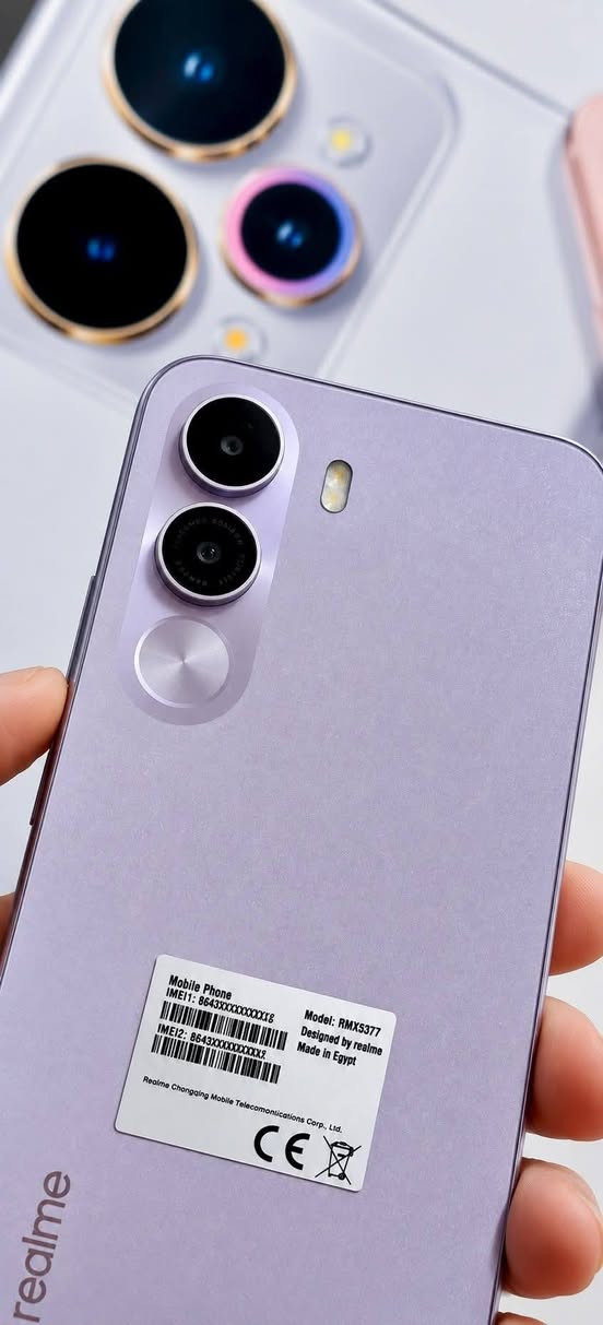 متوفر 
ريلميrealme
C100
C100X
C100i
انسب الاسعار
نقد+اقصاد
***********

نص مكتوب في الصور:
- Ai 8000mAh ملك المتانة والسلاسة realme C100 45W & 8000mAh بطارية تايتان مع شحن سريع | شاشة 120Hz فائقة السلاسة | IP69 Pro & 2 متر مقاومة الماء والصدمات بحماية عسكرية